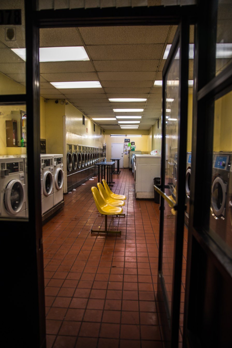 How to Use a Laundromat: Tips and Tricks for Hassle Free Laundry